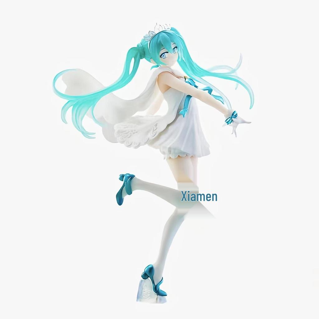 High-Quality Sakura Hatsune Miku PVC Doll with Decorative Chassis Ornaments