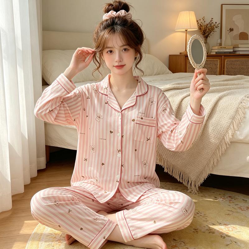 Wrinkled pajamas women's autumn cute Christmas atmosphere deer cartoon new long-sleeved loungewear set
