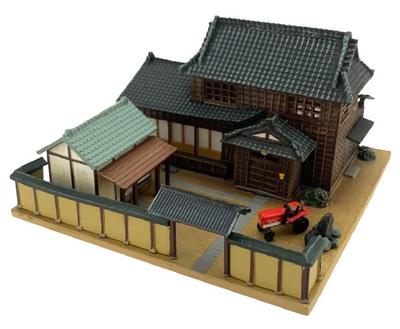 Коллекция зданий Kenkore Farmhouse C5 Diorama Supplies 324553 003-5