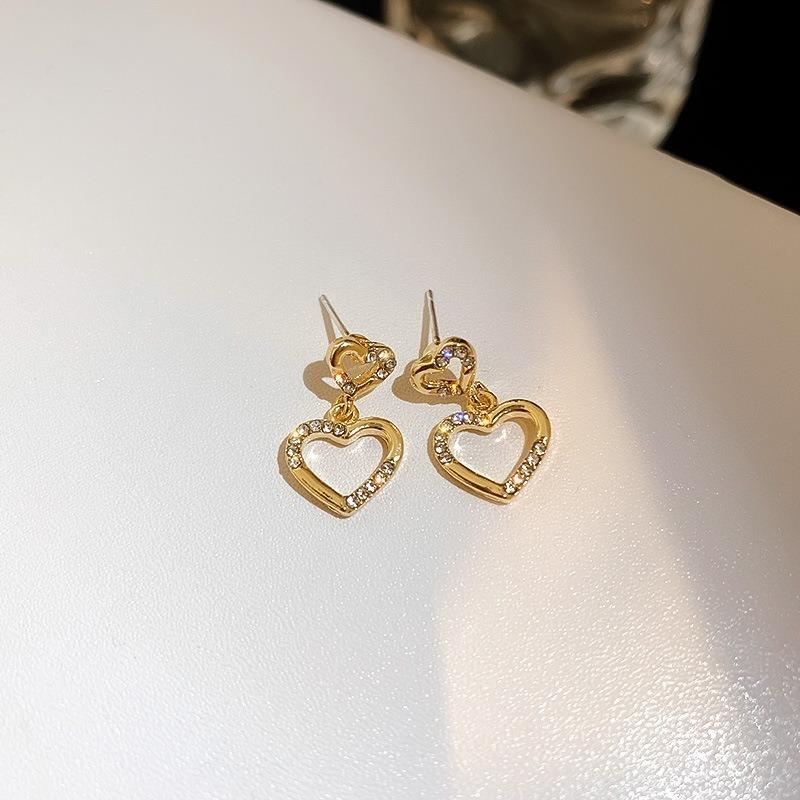 Длинные серьги с кисточками Женские Корейский Дизайн ДунДэмун Универсальные серьги