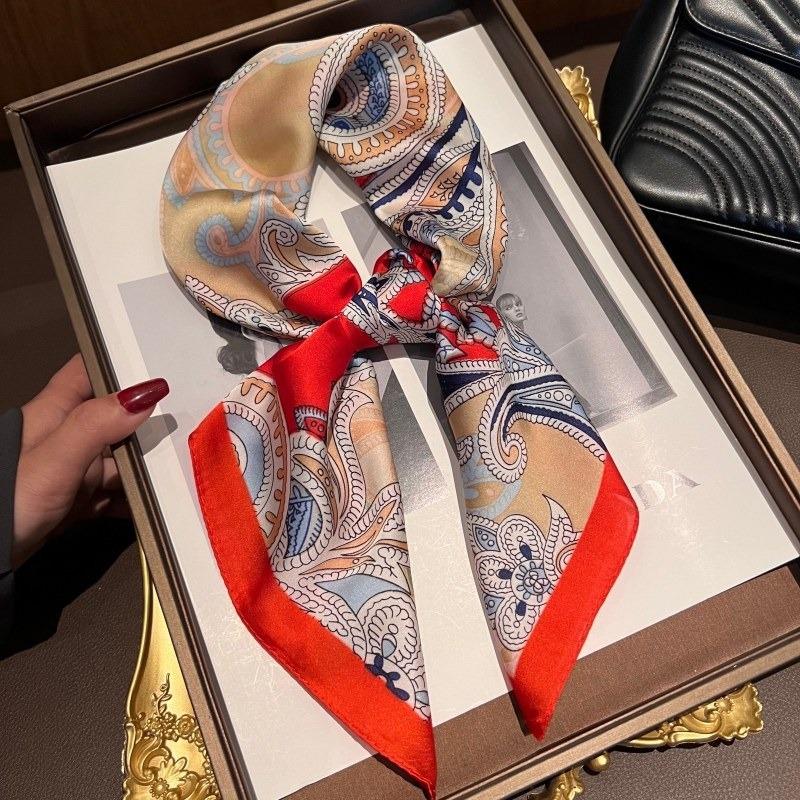 Women Fashion Versatile Elegant Printed Small Square Neck Scarf For Daily Wear