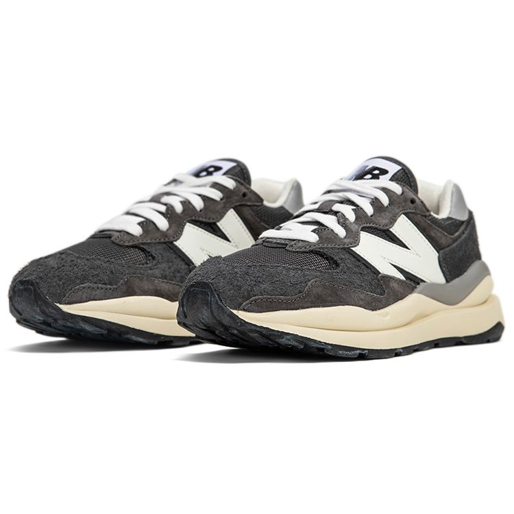 New Balance Кроссовки унисекс 57/40 Magnet Sea Salt Серый Черный M5740VL1