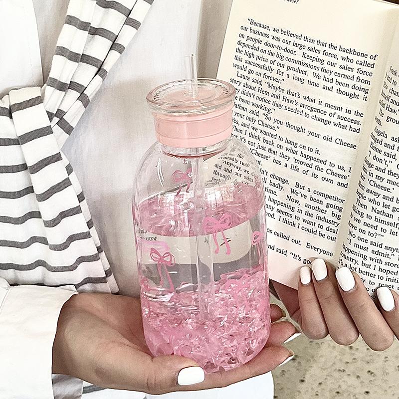 Бутылка для воды Kawaii, эстетический стакан для льда, кофе, сока, чая, симпатичные пластиковые стаканчики с бантом и крышкой-соломинкой, портативная бутылка для питья