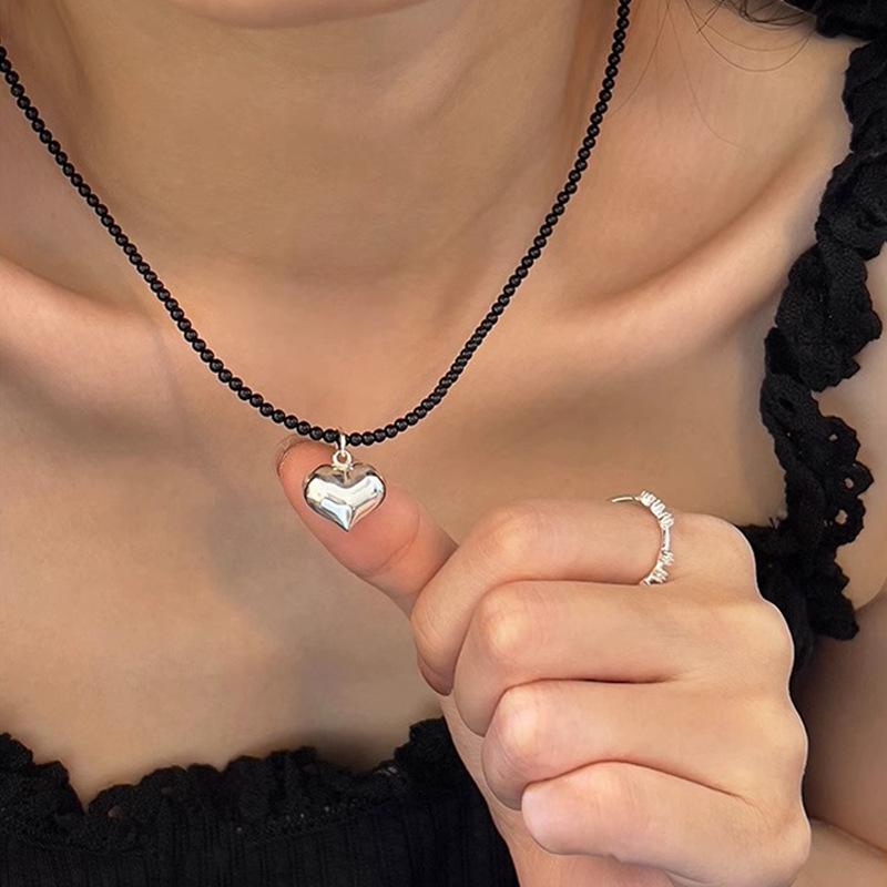 Ретро французское ожерелье с подвеской в виде сердца и бусинами из черного агата для женщин