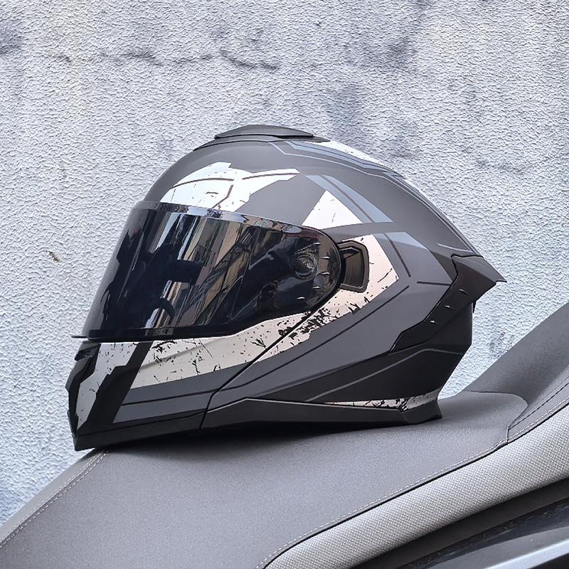 Motorcycle Helmet Men's and Women's Face-off Helmet Summer Locomotive Full Helmet Universal Safety In All Seasons