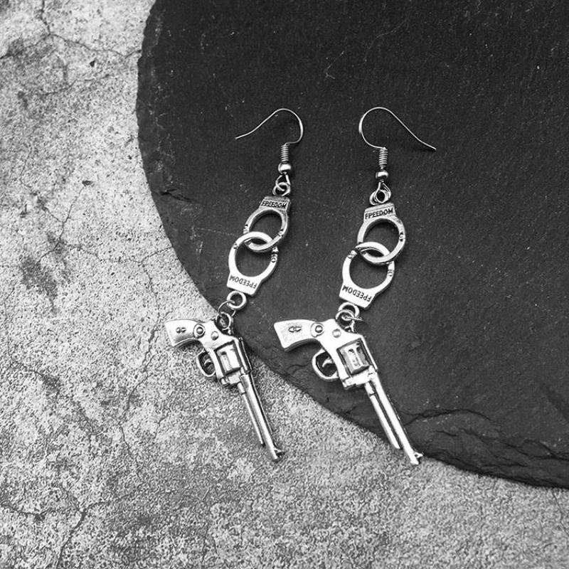 Серьги-подвески в стиле готического панка, наручники/пистолет, старинные посеребренные револьверные серьги в стиле вестерн, ковбойские висячие серьги для женщин