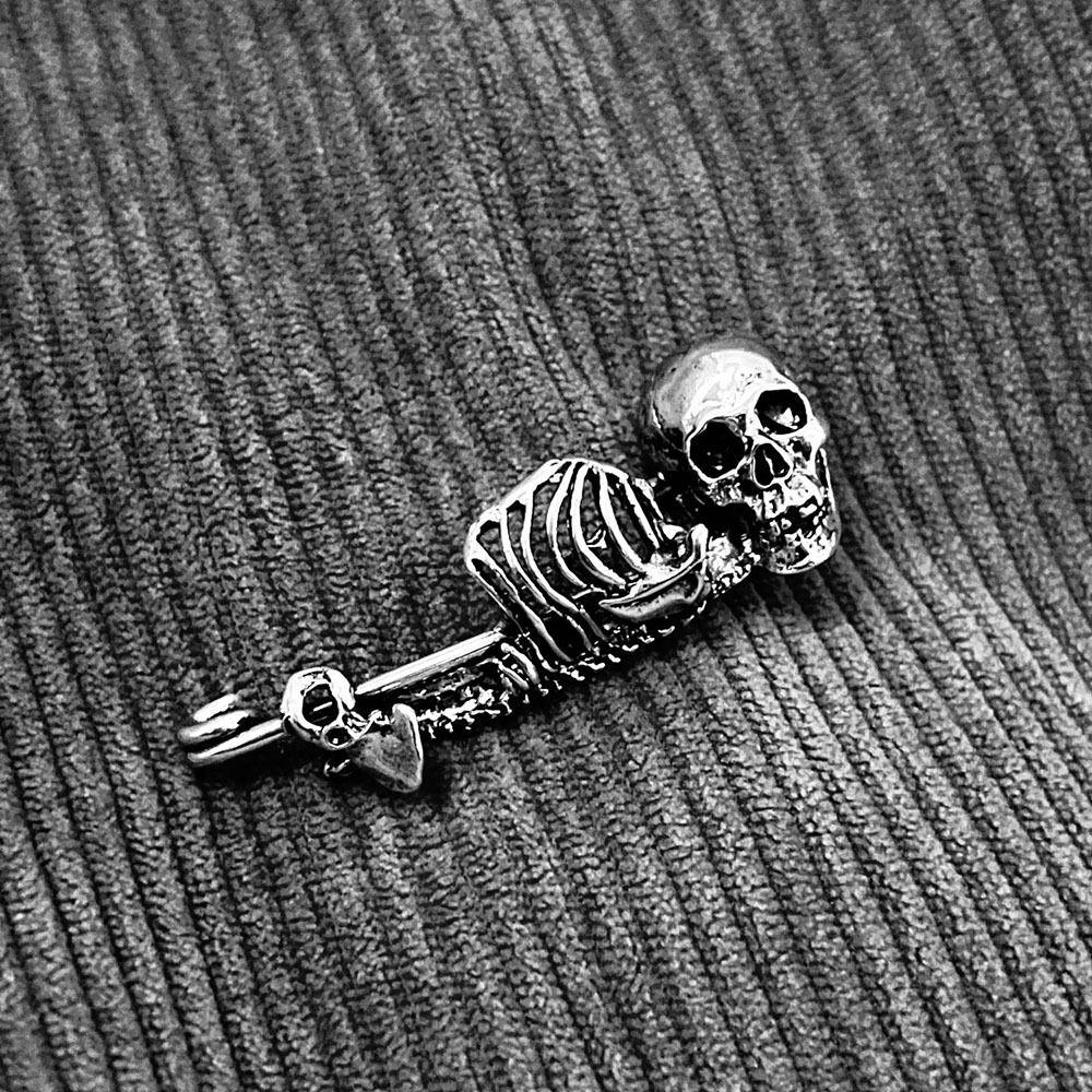 Creative Halloween Skeleton Brooch Vintage Gothic Skull Badge Lapel Pin Retro Skull Pin Women