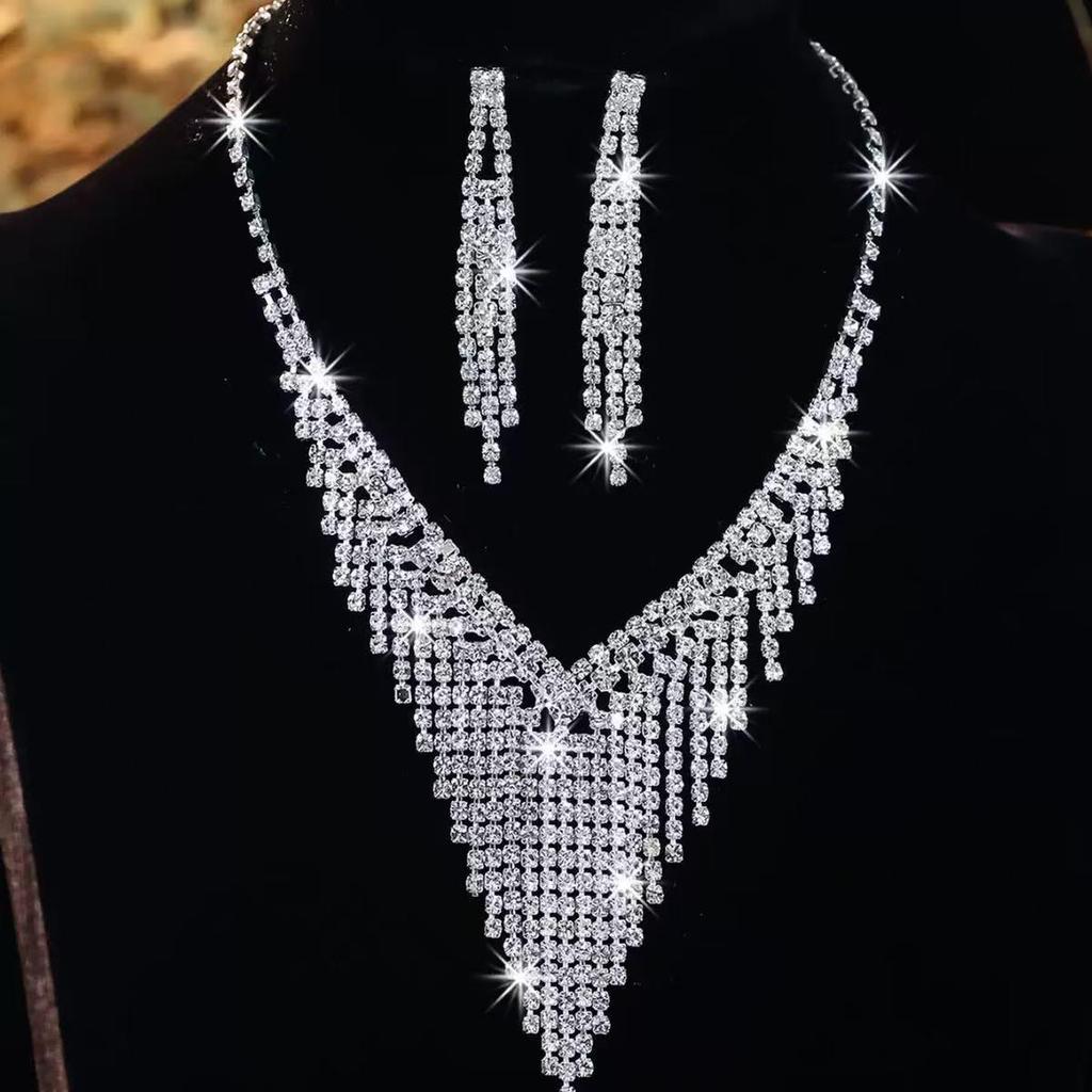 Элегантный межконтинентальный свадебный набор из страз: колье и серьги