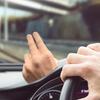 Забавная игрушка-кивашка на приборную панель, автоматическая машущая рука, украшение для автомобиля на присоске, ленивый махальщик для лобового стекла, интерактивное веселое украшение