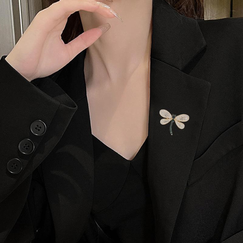 Dragonfly Brooch, Elegant Temperament, Female Ins Full Of Diamonds, Corsage, High-End Rhinestone, Anti-Light Accessories, Rhinestone Pins.