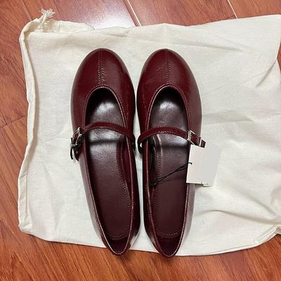 Версия из коровьей кожи, новые весенние балетки на плоской подошве, женские туфли с круглым носком и неглубоким вырезом, одинарная застежка-пряжка, красные туфли Мэри Джейн