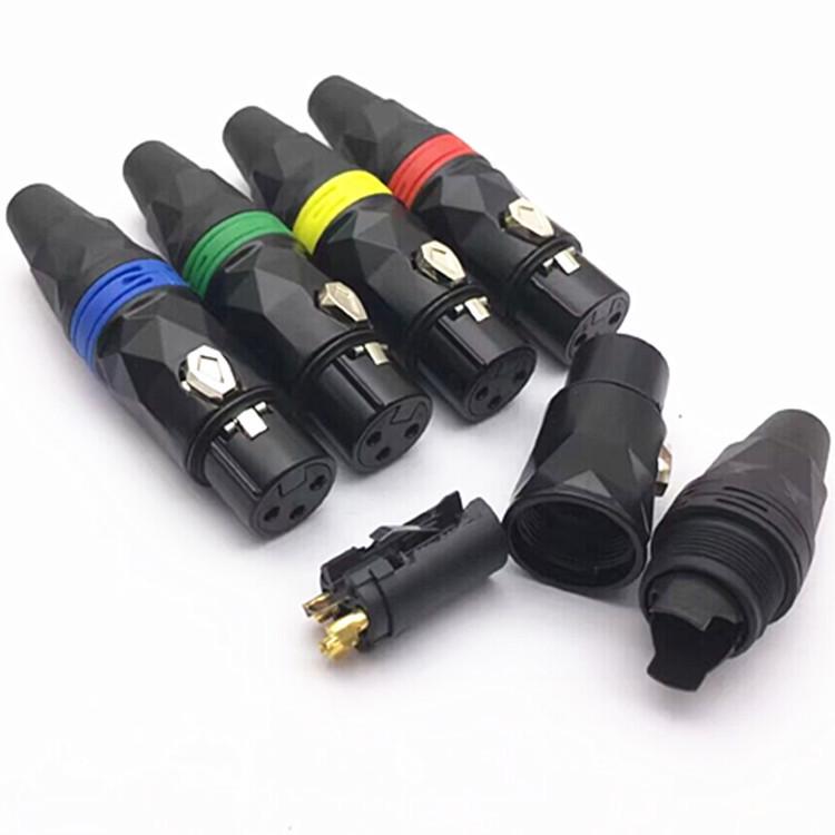 Черный лакированный XLR-штекер для микрофона: Медные контакты с золотым покрытием, 3-жильный разъем "мама"