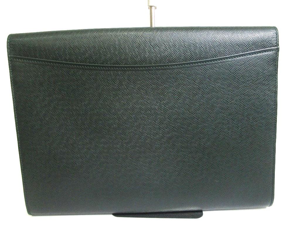 Authentic LOUIS VUITTON Taiga Episea Leather Clutch Bag Document Case A4 #a642 Seller refurbished