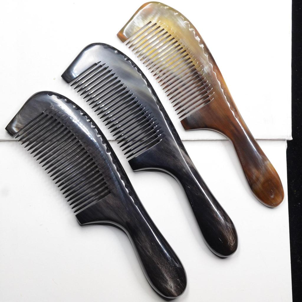 Большая антистатическая черная расческа из рога буйвола для длинных волос