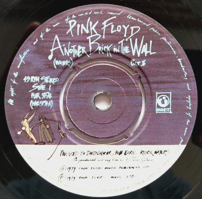7-дюймовая пластинка PINK FLOYD Another Brick In The Wall Part II HAR5194 Harvest 1979 UK Rock Б/у