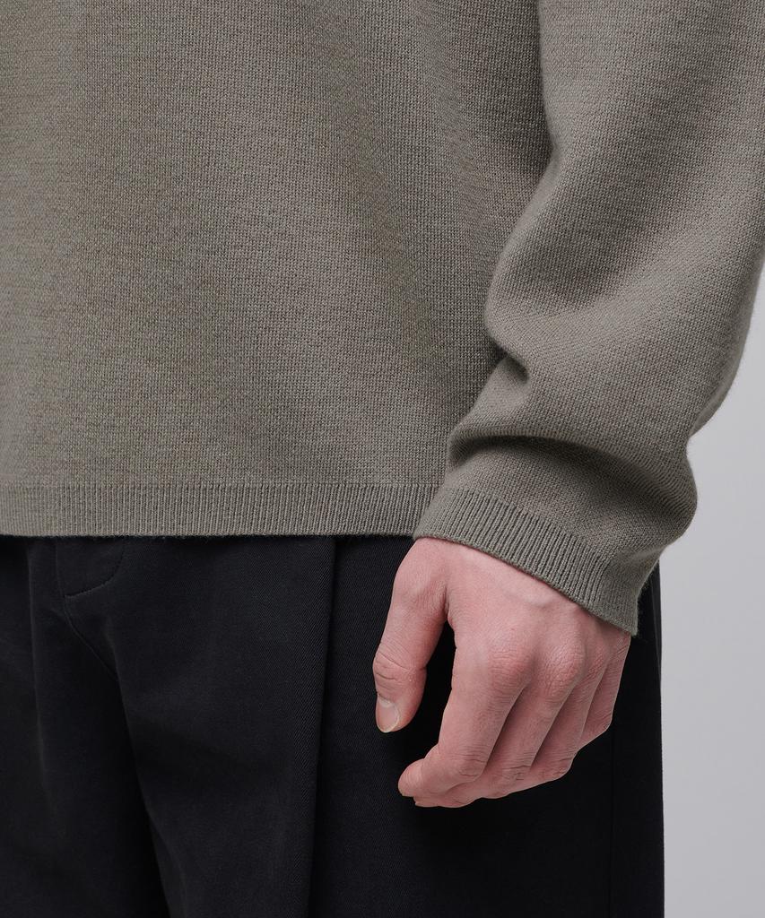 MUSINSA STANDARD Minimal Crew Neck Knit [Dusty Beige]