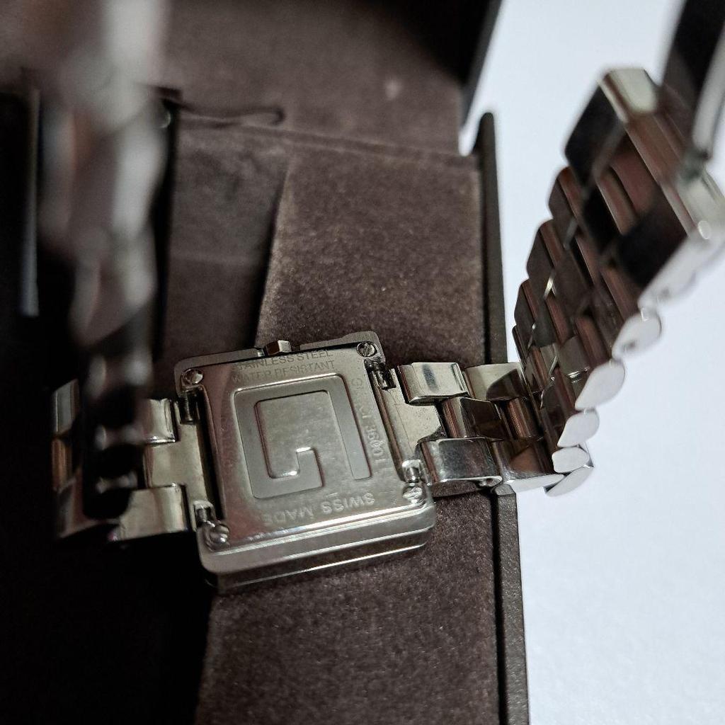 Б/у Рабочий item Gucci Кварцевые 3600L Розовые Женские Часы