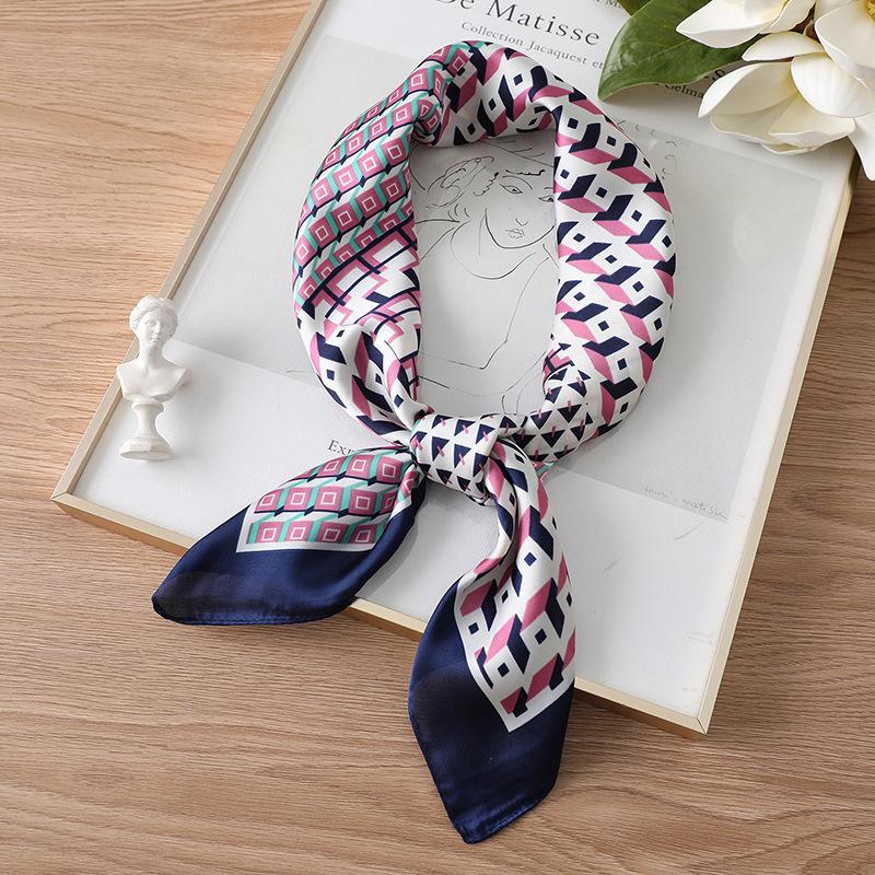 70 * 70cm New Silk Small Square Scarf For Women'S Neck Protection Professional Scarf Versatile Hair Tie Headscarf Scarf