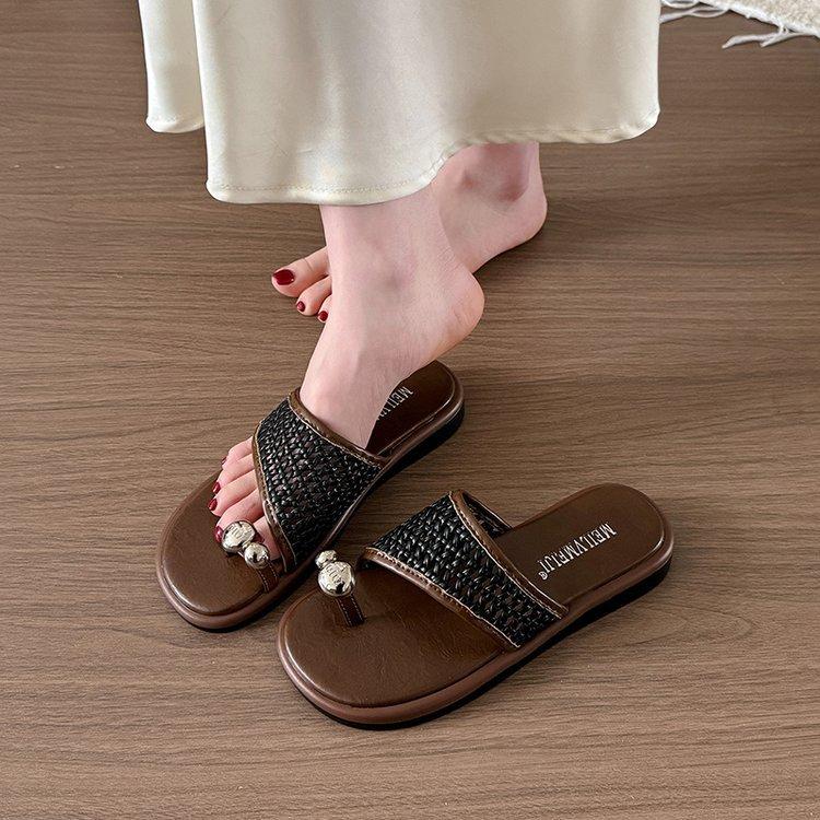 Comfort version '~ Retro woven toe slippers women's 2025 new summer wear foreign style fashion flat bottom cool slippers women