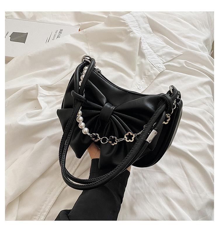 Foreign Style Bow Love Chain Underarm Bag Women's 2025 New Korean Version Niche Design Single Shoulder Messenger Bag