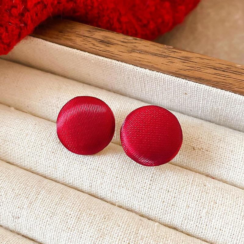 Серебряная игла Анкара красные серьги-гвоздики с сердцем, модный темперамент, новые серьги, легкая роскошь, высокий стиль, осень и зима