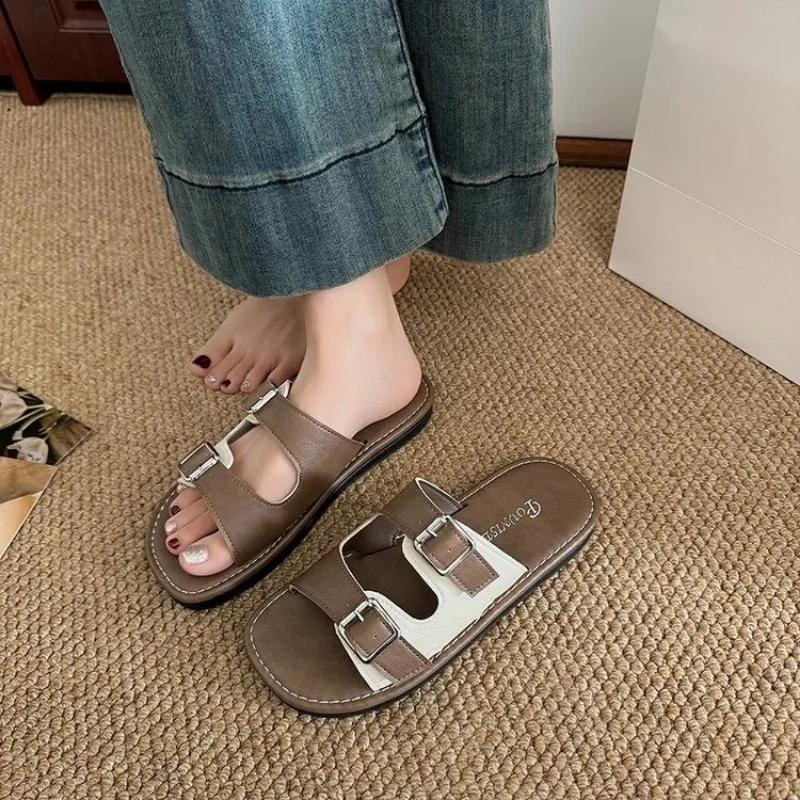Мода Модные Сандалии на Толстом Каблуке Женские Плоские Римские Пляжные Шлепанцы с Квадратной Пряжкой Стиль Кросс-Границы Летние Шлепанцы с Открытым Носком