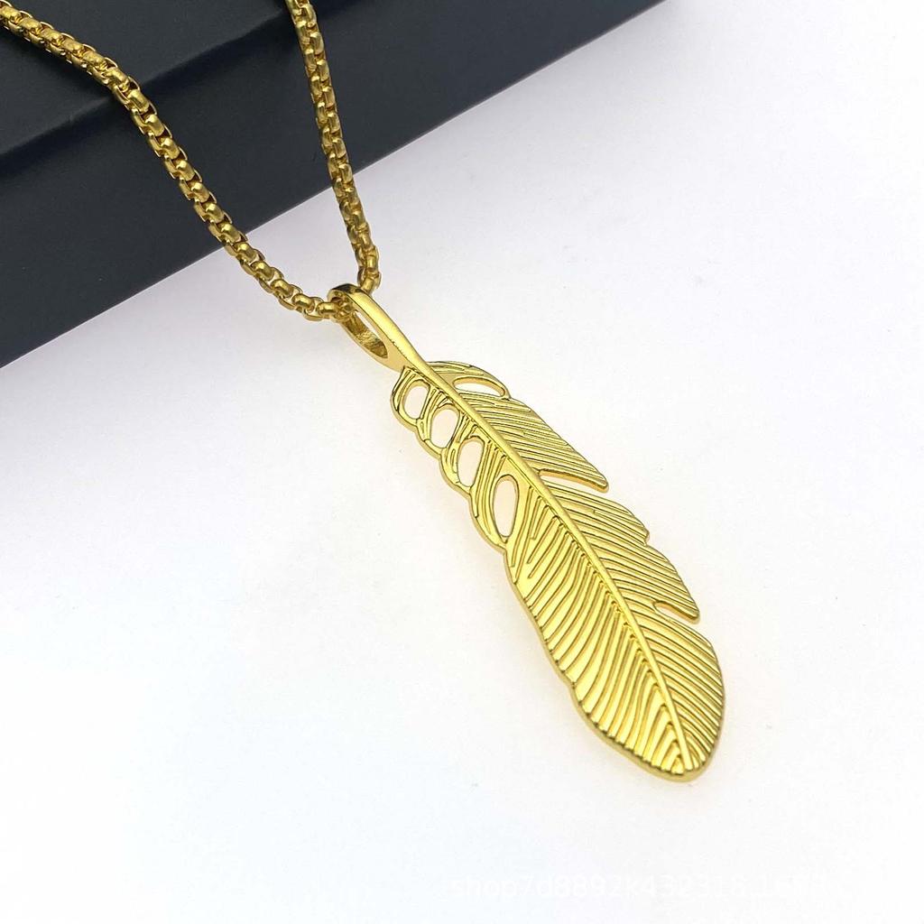 Personalized Hip Hop Retro Takahashi Feather Pendant Titanium Steel Necklace Fashion Simple Style Sweater Chain Accessories