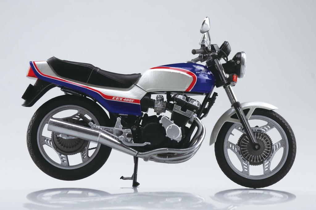 Aoshima Bunka Kyozai Skynet Масштабная готовая модель мотоцикла Honda CBX400F синего цвета 1/12 Перламутр/Леденец