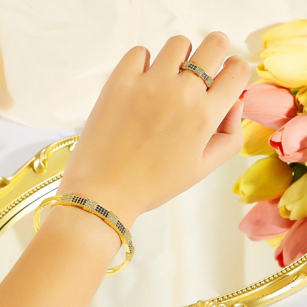 Роскошные золотые браслеты CMM с замысловатыми синими и зелеными инкрустациями из кубического циркония для модниц со всего мира