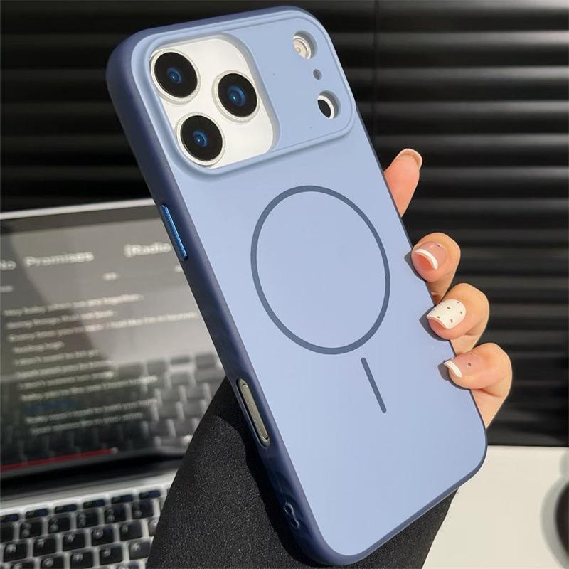 Тонкий магнитный чехол двухцветный для iPhone 17 Pro с покрытием Soft-Touch, совместим с iPhone 16 и 15