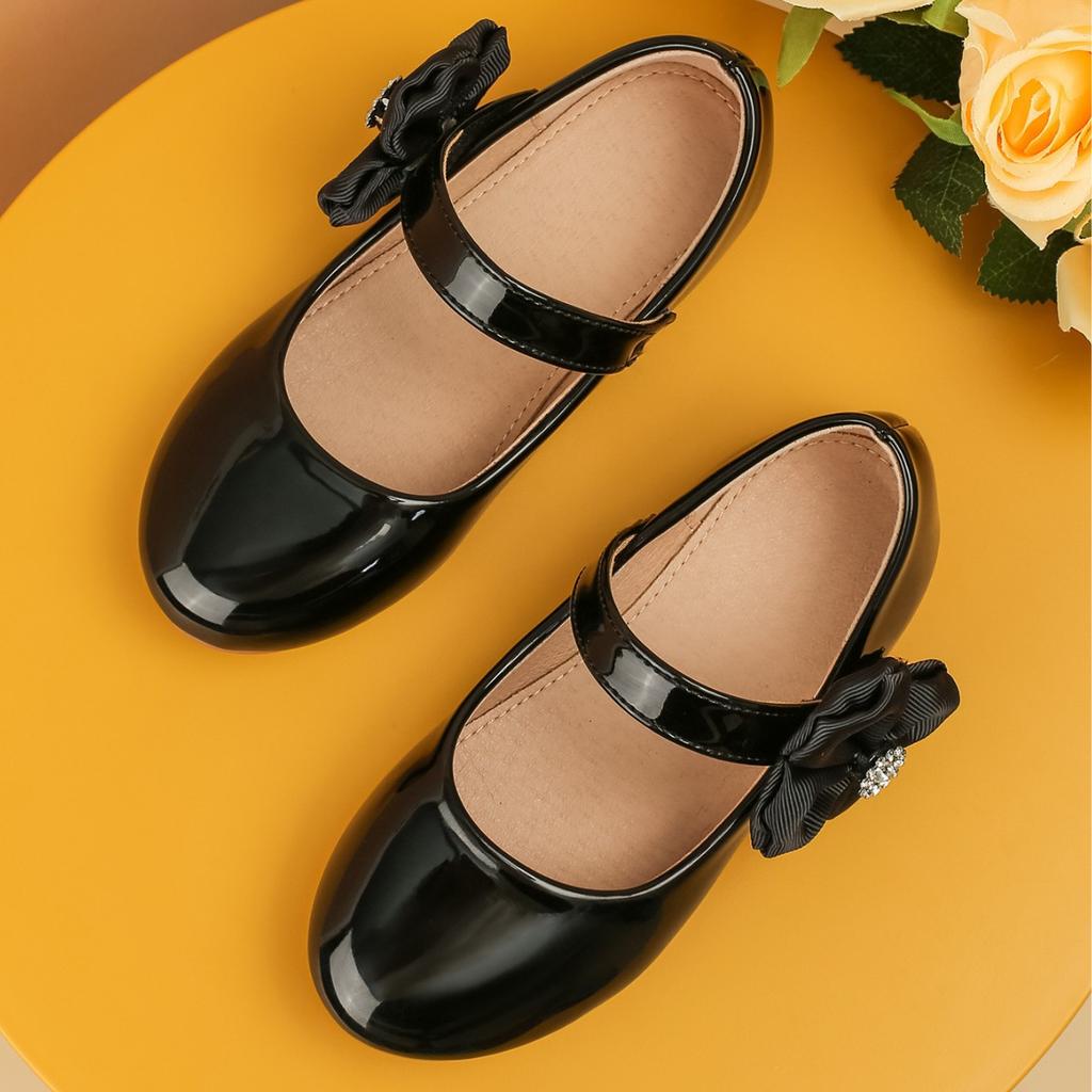 Girls' patent leather flower rhinestone princess shoes, soft-soled, non-slip, children's performance dress shoes, spring and autumn style