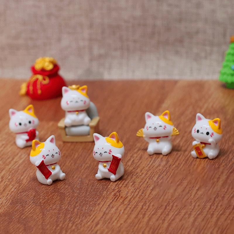 1Pc Cute  Year Cartoon Lucky Cat Micro Landscape Resin Cat Micro Landscape Diy Pot Garden Decorations Miniatures