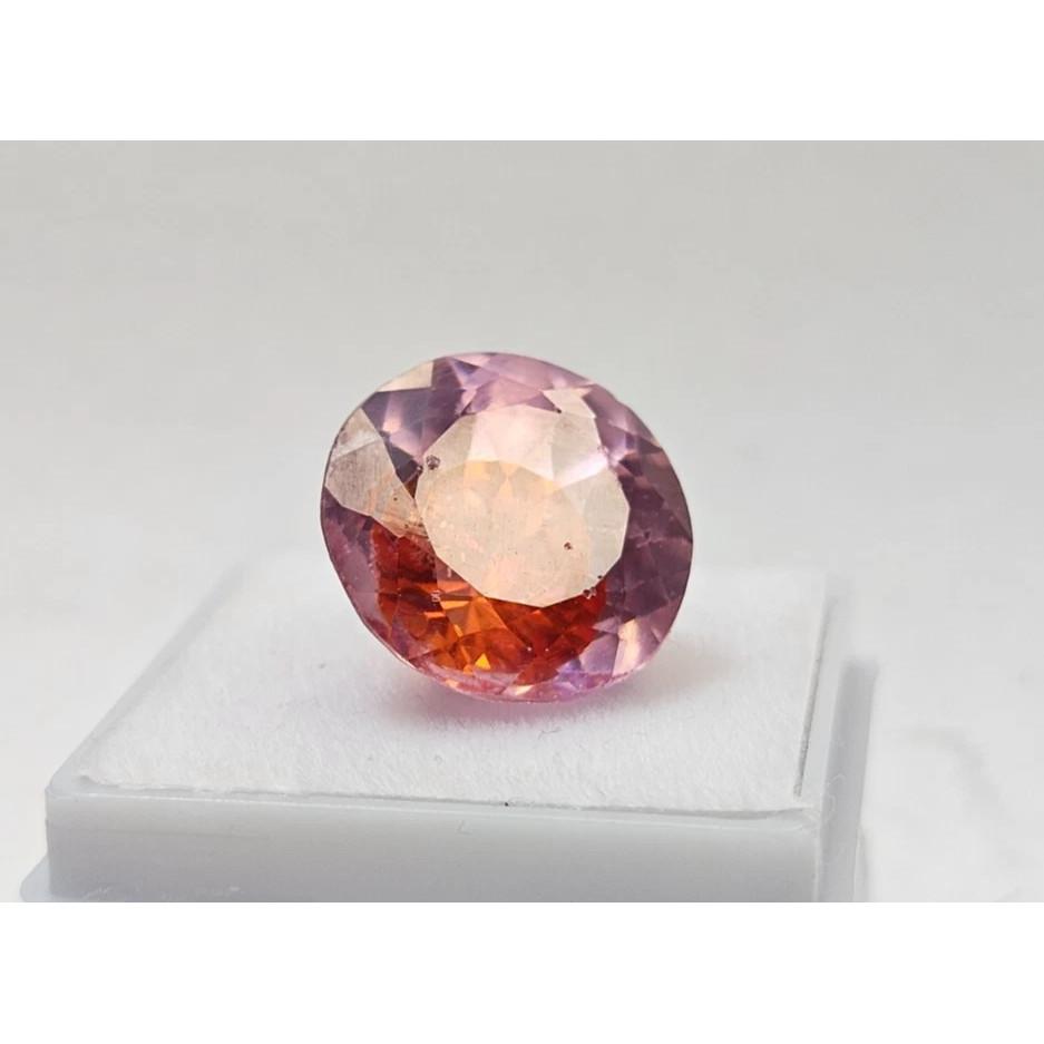 Beautiful Bi-Color Pitambari Sapphire 17-18 Ct Round Cut Certified Gemstone