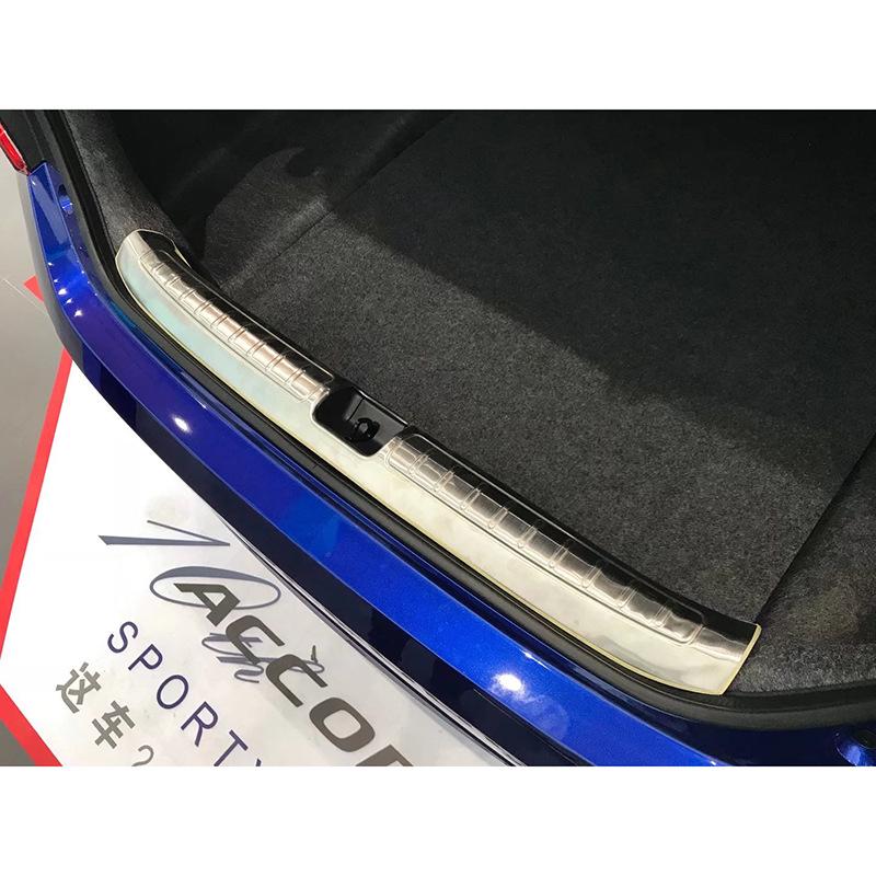 Защитная накладка на порог заднего бампера Honda Accord 10-го поколения - Нержавеющая сталь