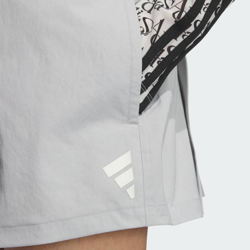 adidas Спортивная юбка-шорты с плиссировкой в повседневном стиле Future Style 2-в-1 для женщин, светло-серая, JN3514