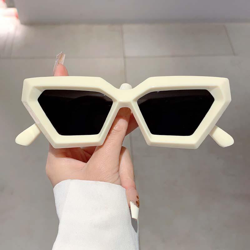 New Vintage Square Sunglasses Women Men Rectangle Sun Glasses Female Cat Eye Eyewear Sunglasses for Male Female Eyeglasses
