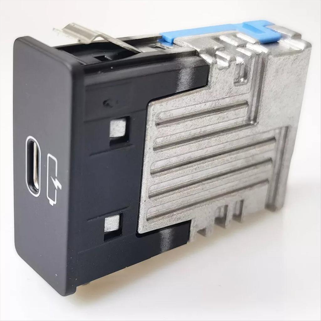 84108711940 for X1 X2 X3 X4 X5 X6 X7 USB Plug Socket Charger Interface 84 10 8 711 940