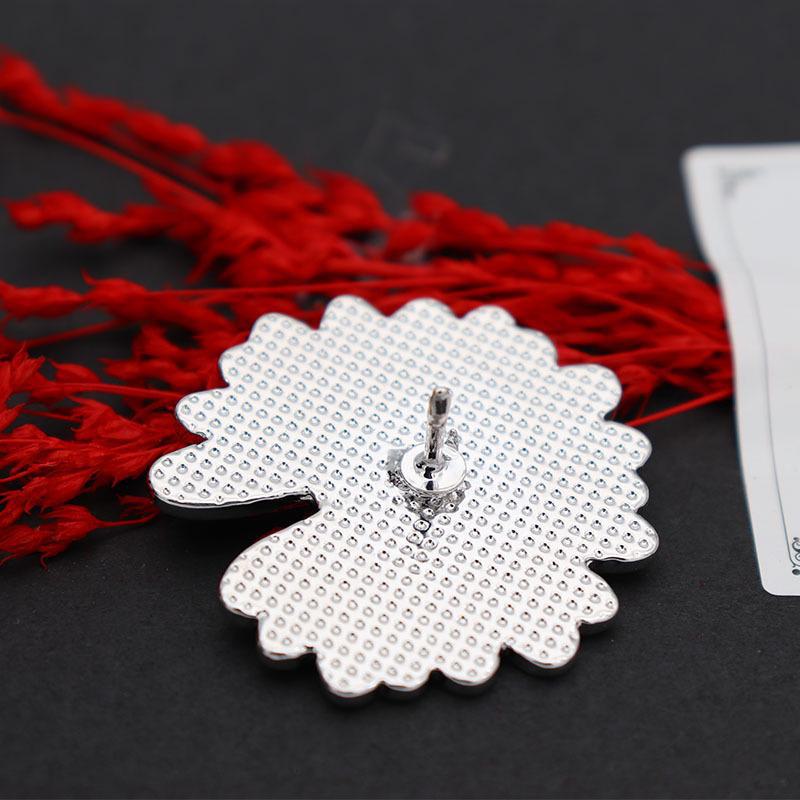 G-Dragon Style Daisy Brooch: Small Sunflower Corsage with Oil Drop Badge