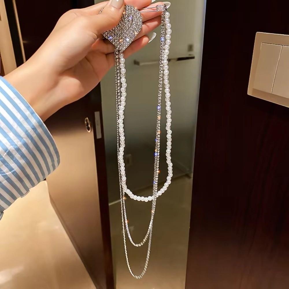 Minimalist Style Tassel Chain Brooch Hip-Hop Pearl Pendant Rhinestone Chain Pin Love Heart Irregular Trouser Fastener Couples