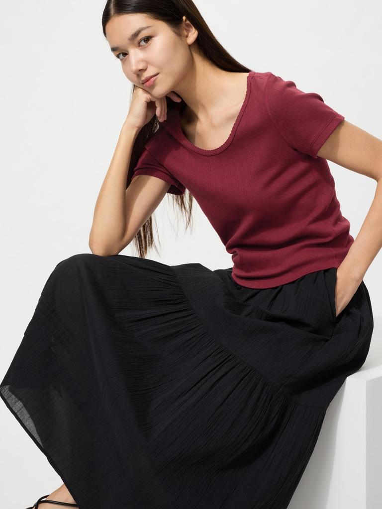 Uniqlo Япония Точка Хвост Круглый Вырез Мини Футболка