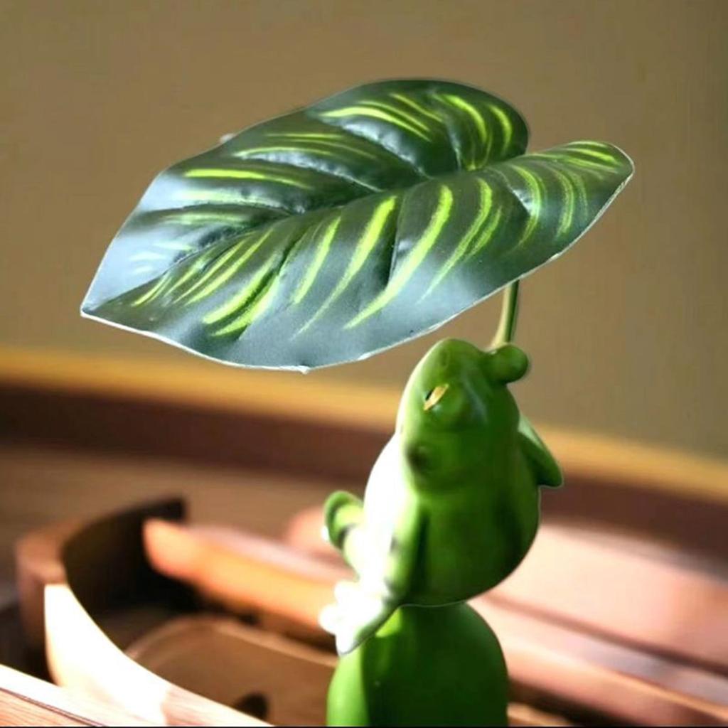 Смолы Лягушки Скульптура Милые Лягушки Держащие Лист Фигурка для Садового Пруда Аквариума Домашнего Украшения Стола Подарок Орнамент