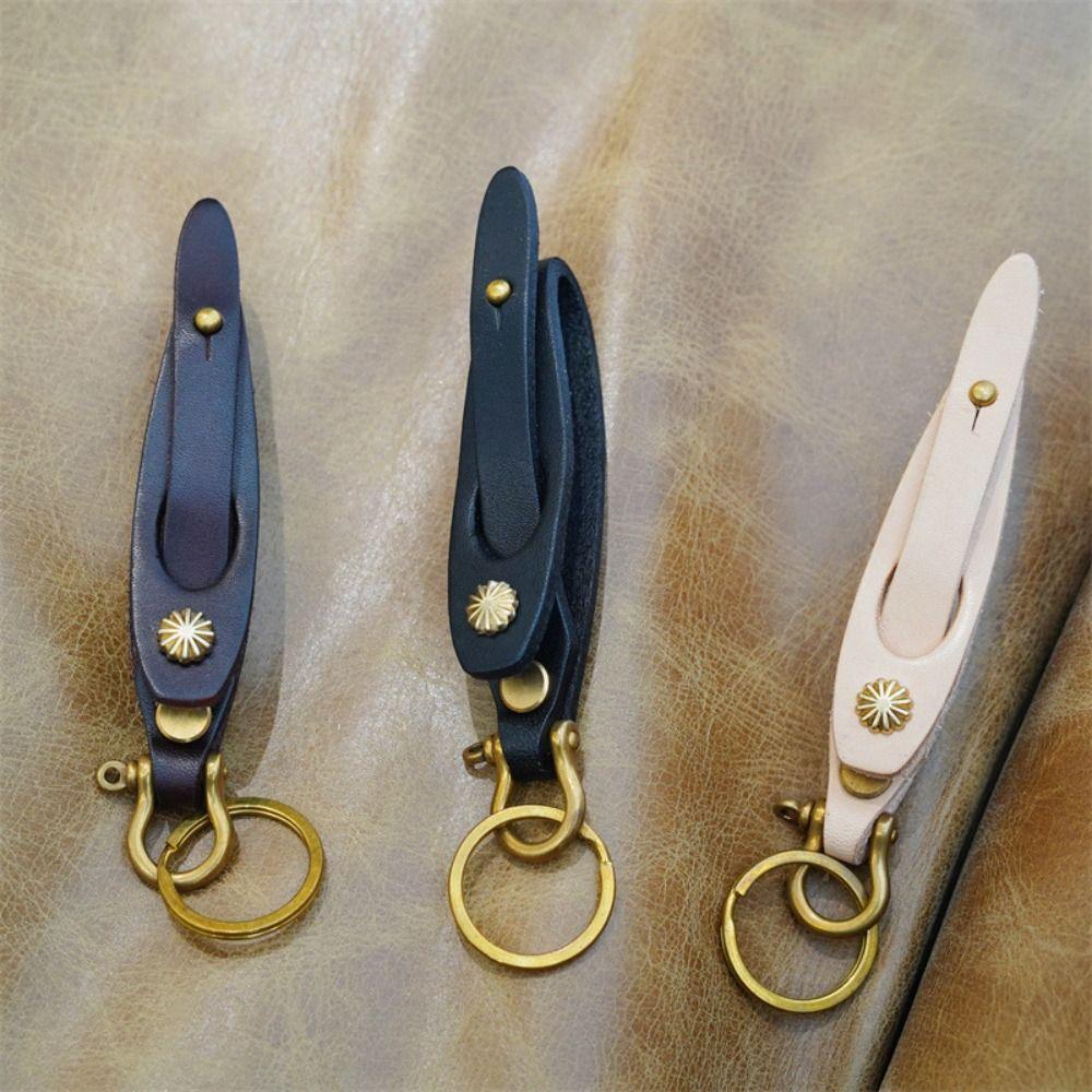 Leather Olive-Shaped Crafts Vintage Style Cowhide Keyring Copper Buckle Keychain Men Women