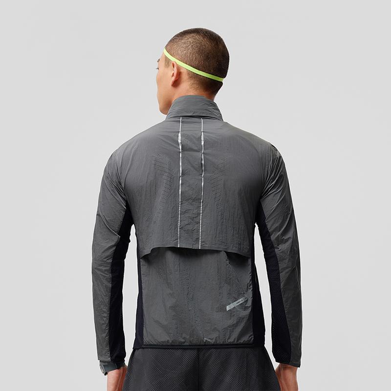 Men's Saucony Jackets & Coats Men's Silver Black