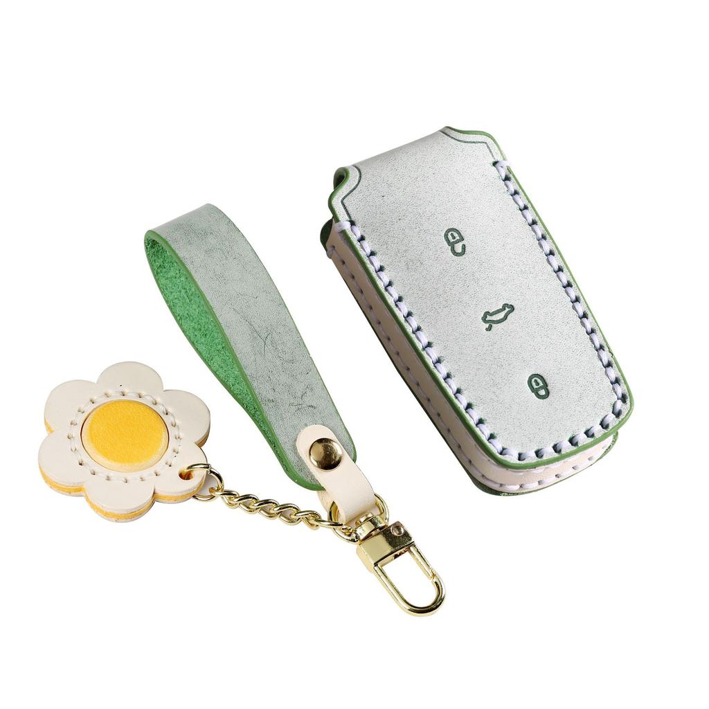 Applicable to the old Volkswagen Maiteng B8 key cover 13/15/16 Volkswagen CC Maiteng B7 one-click start car case