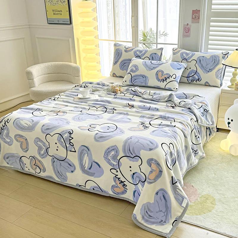 Romantic Love Hearts Pattern Throw Blanket Super Soft Cozy Warm Flannel Blanket for Couple Decorative Home Bed Sofa Couch Chair