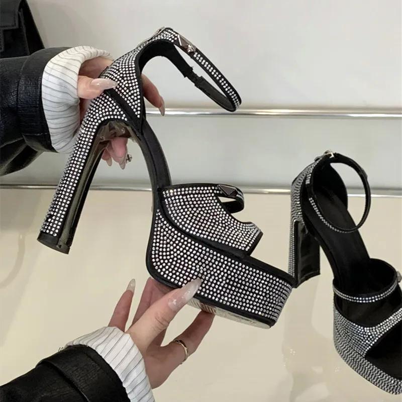 Роскошные дизайнерские хрустальные туфли-лодочки с квадратным каблуком и стразами, женские модные сандалии на массивной платформе, летние сексуальные туфли с открытым носком для вечеринок и выпускного бала