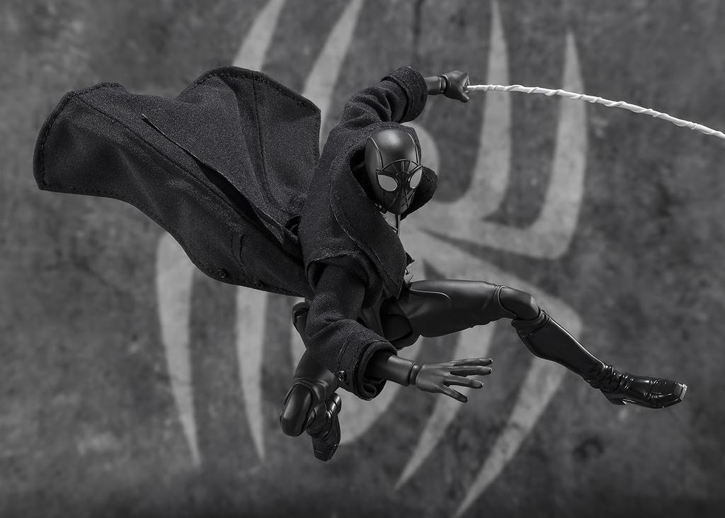 TAMASHII NATIONS Across the Noir Action Figures - Spider-Man Spider-Verse - Spider-Man & Spider-Ham S.H.Figuarts