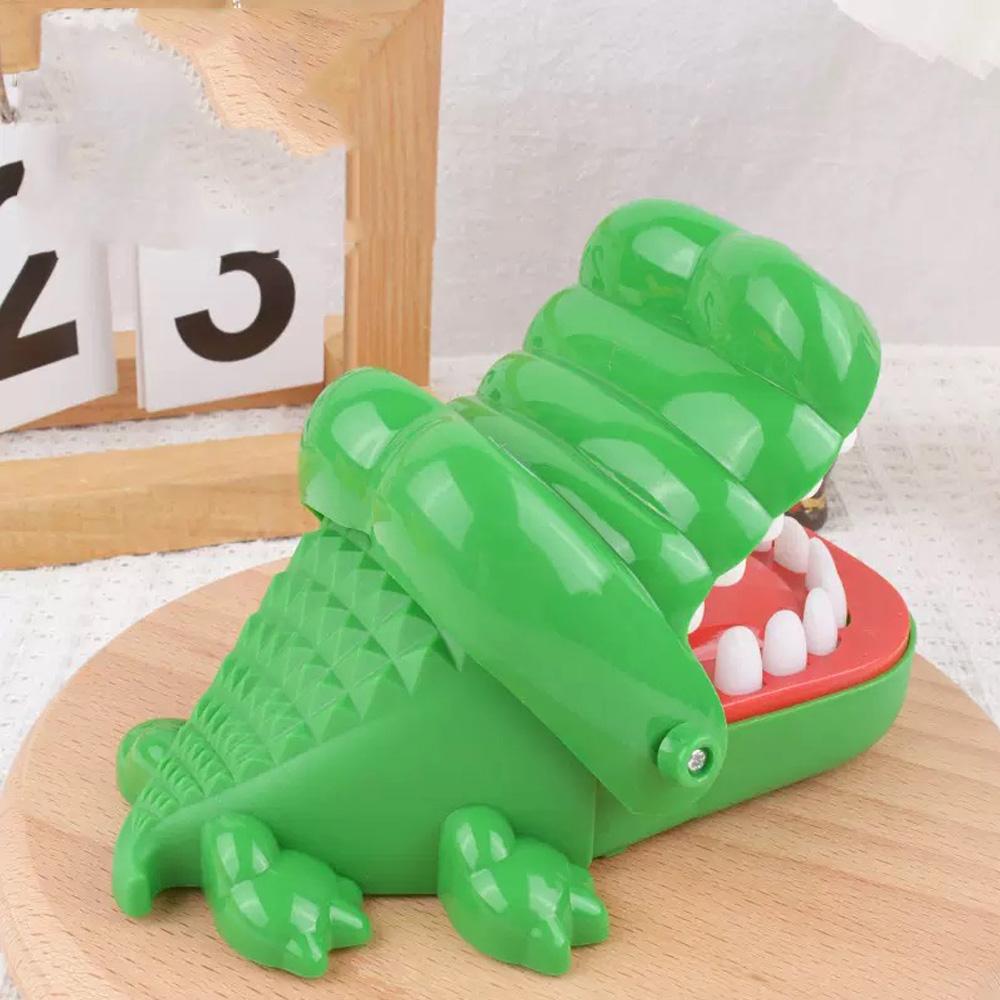 Crocodile Teeth Toys Children'S Crocodile Bites Fingers Reaction Training Novelty Children'S Lucky Game Trick Decompression Toy
