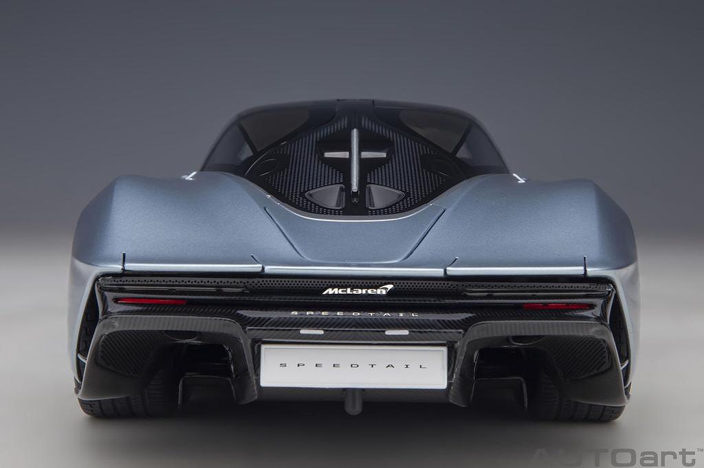 AUTOart AUTOart McLaren Speedtail Metallic Light Blue Готовый продукт 1/18
