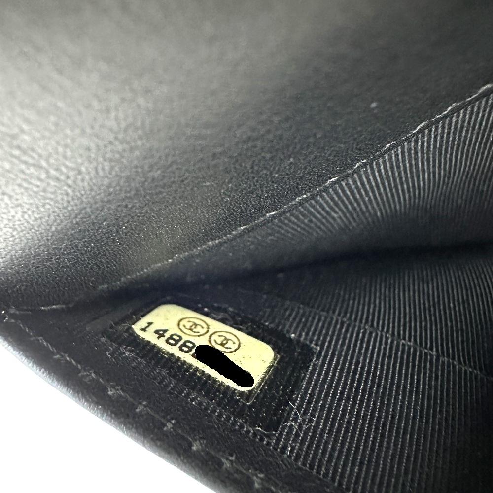 CHANEL Matelasse round Long Wallet Patent calf leather Black